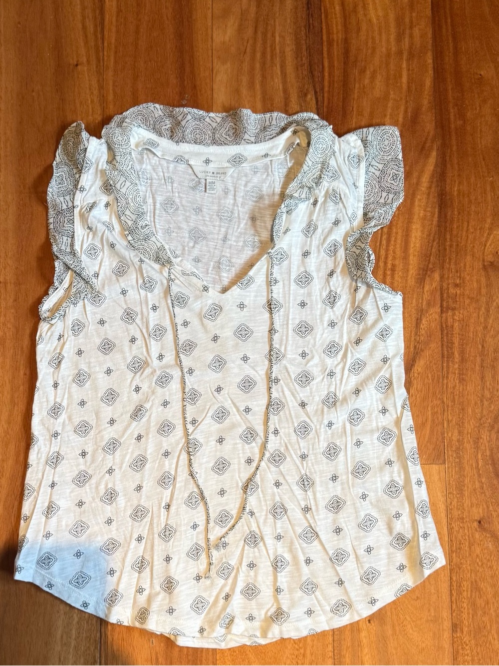 Lucky Brand White Printed V-Neck Ruffle Sleeve Top